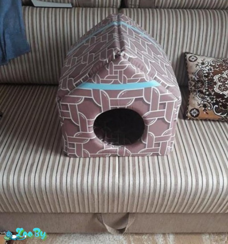 Домик-лежак для кота или маленькой собачки